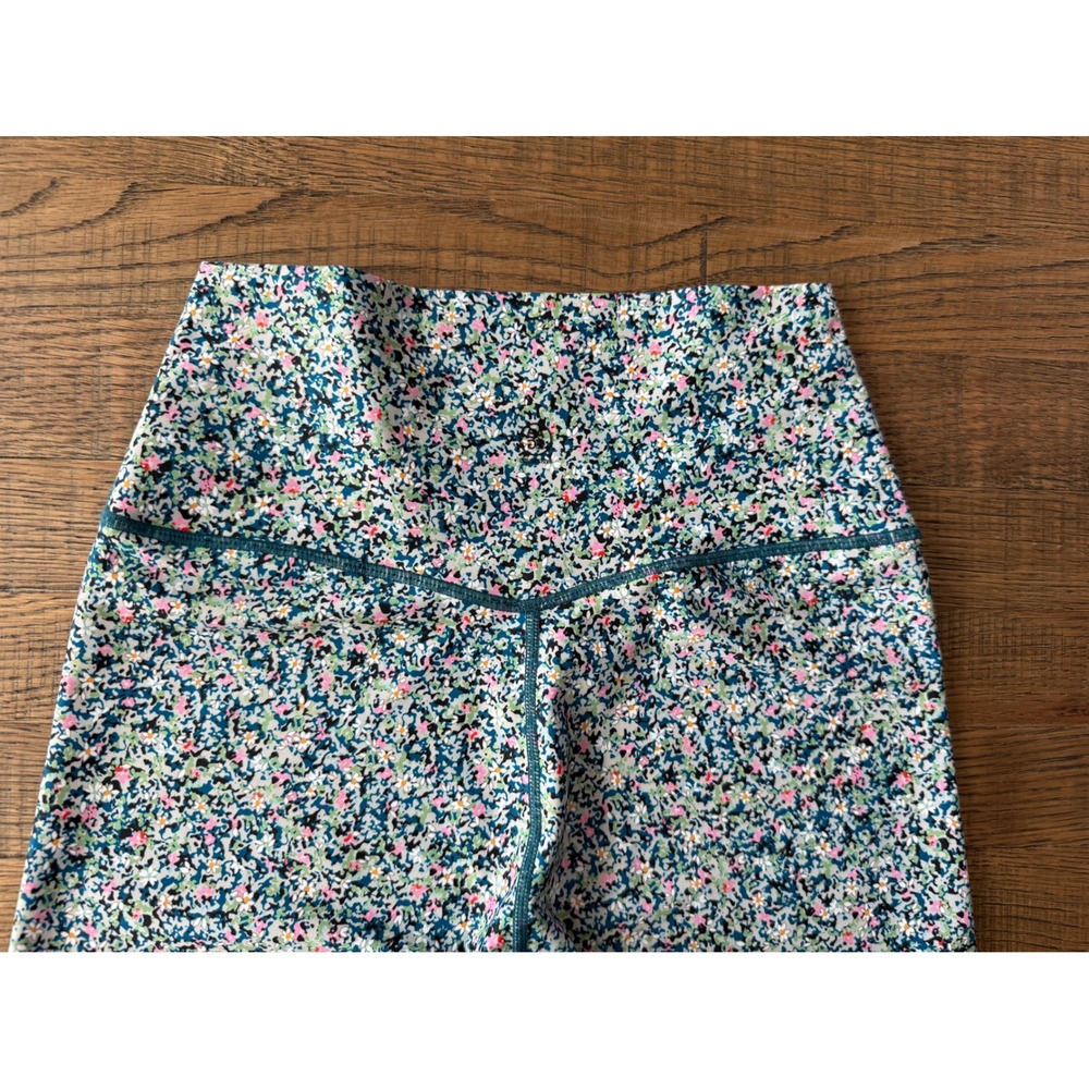 Sage Collective Floral Activewear Set Bra and Biker Shorts Blue Pink Size Medium - Picture 9 of 10